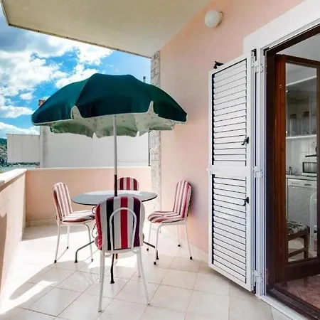 Prkacin Apartment