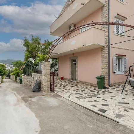 Prkacin Apartment Trogir